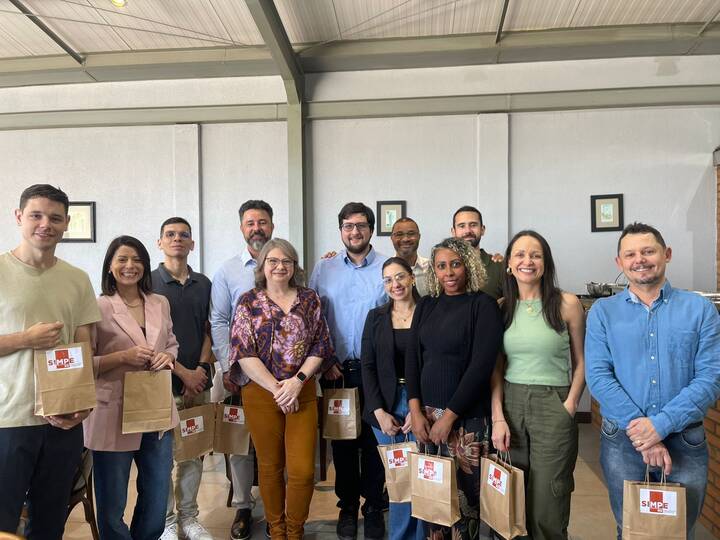 SIMPE-RS recebe novos servidores do MPRS com almoço de boas-vindas
