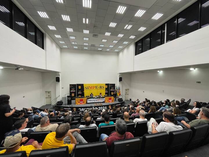 Em dia de mobilização, servidores exigiram resposta do PGJ sobre o Plano de Carreira