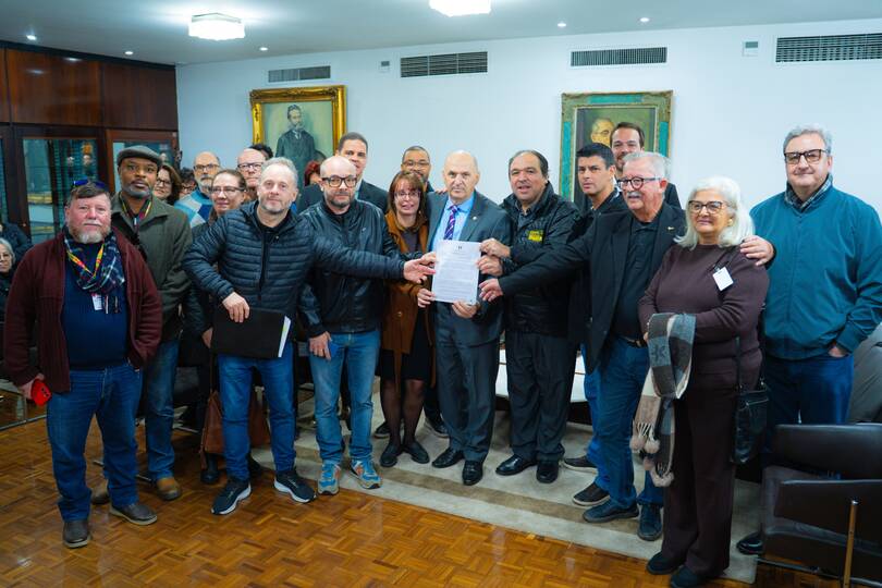 PEC da data-base dos servidores é protocolada na Assembleia Legislativa 