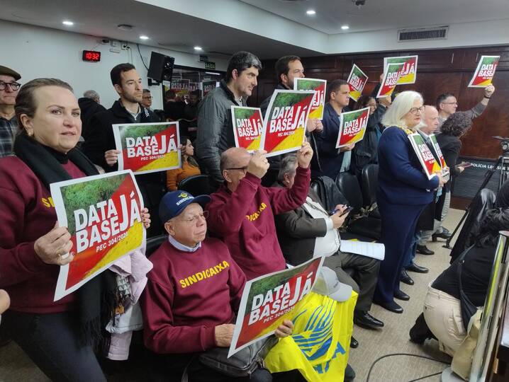 CCJ inicia debate da PEC da Data-Base; votação fica para a próxima terça-feira