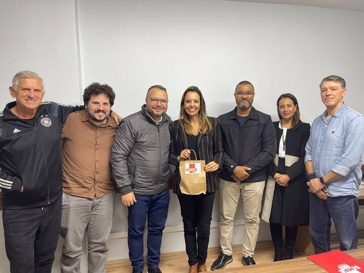 SIMPE-RS recebe a deputada Delegada Nadine na sede do sindicato