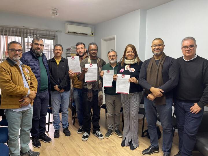 Candidatos do PSTU visitam SIMPE-RS e assumem compromisso com pautas dos servidores do Sistema de Justiça